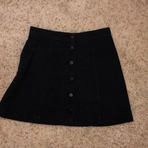 H and M ( Divided) Black Skirt